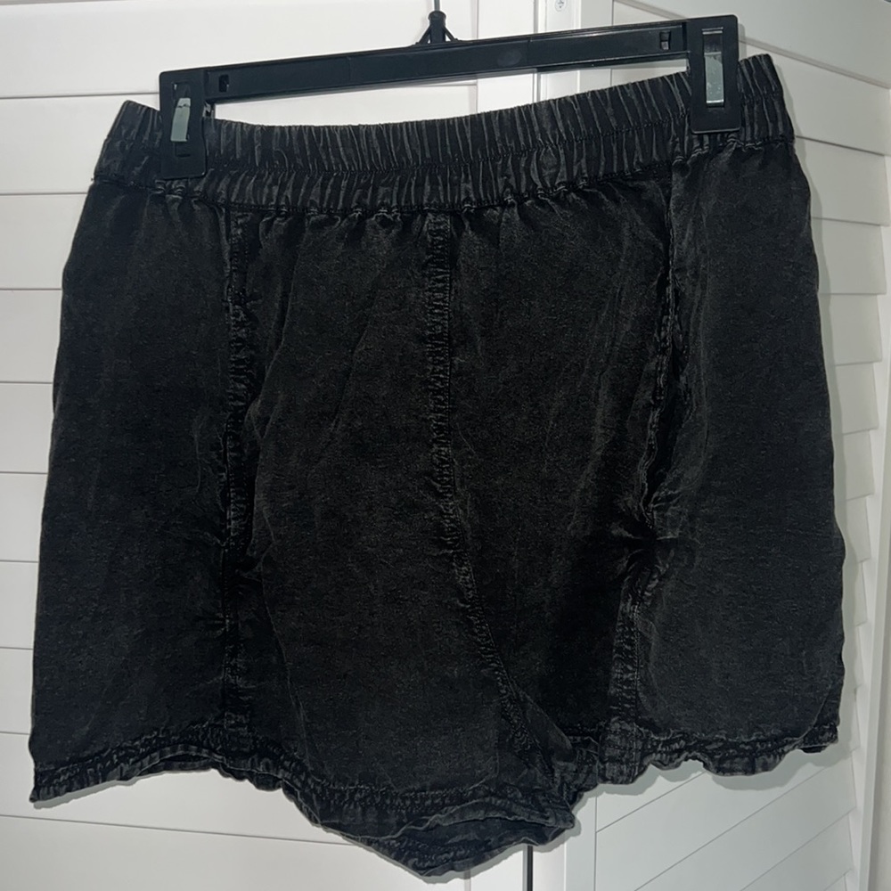 Free People - Picture 2 of 4